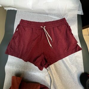 Vuori Halo Performance Shorts Women’s Size medium